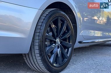 Седан Audi A4 2017 в Хмельницком