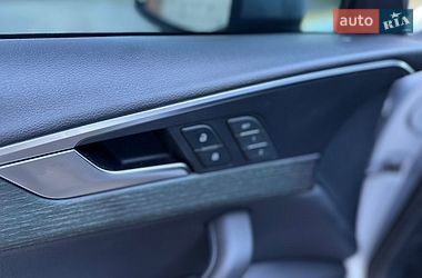 Седан Audi A4 2017 в Хмельницком