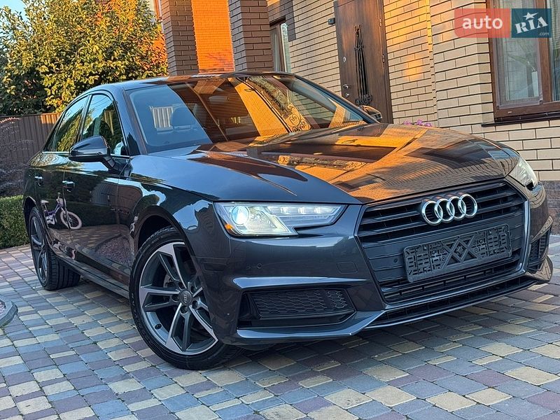 Седан Audi A4 2019 в Виннице