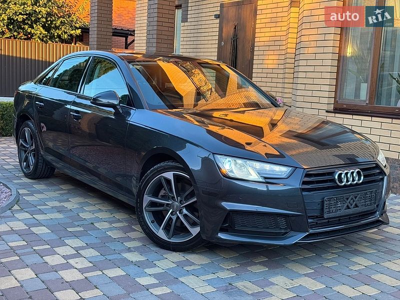 Седан Audi A4 2019 в Вінниці