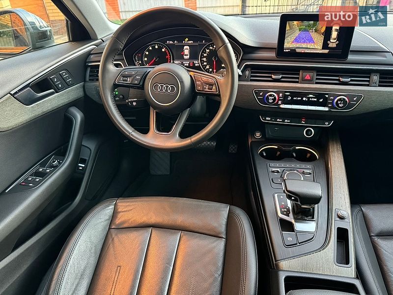 Седан Audi A4 2019 в Виннице