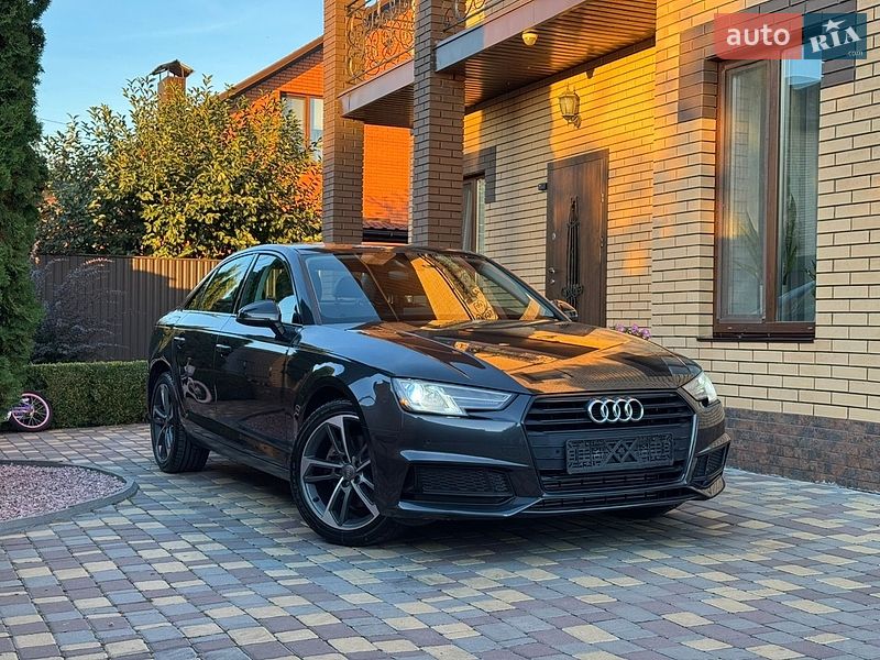 Седан Audi A4 2019 в Вінниці