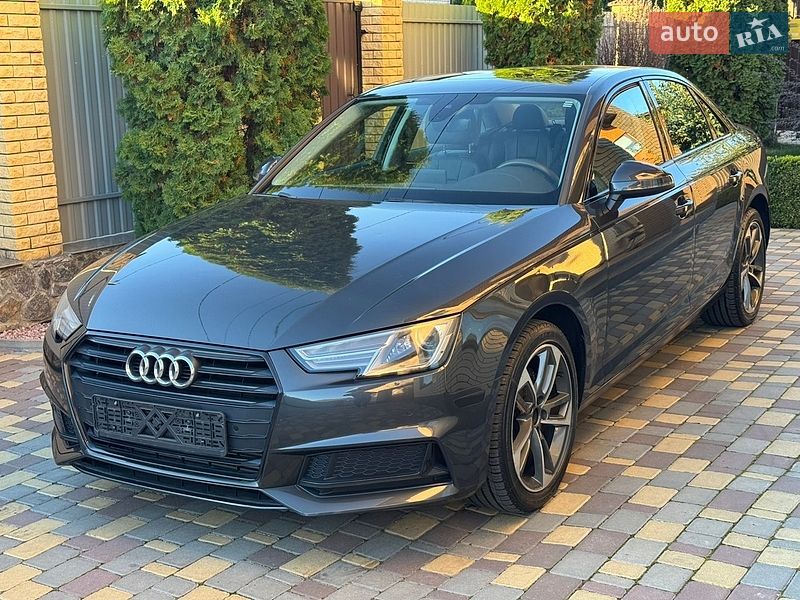 Седан Audi A4 2019 в Виннице