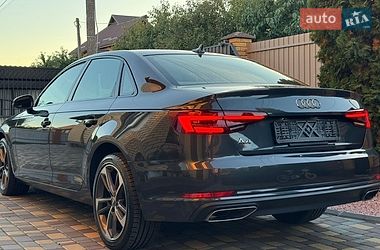Седан Audi A4 2019 в Виннице