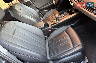Седан Audi A4 2019 в Виннице