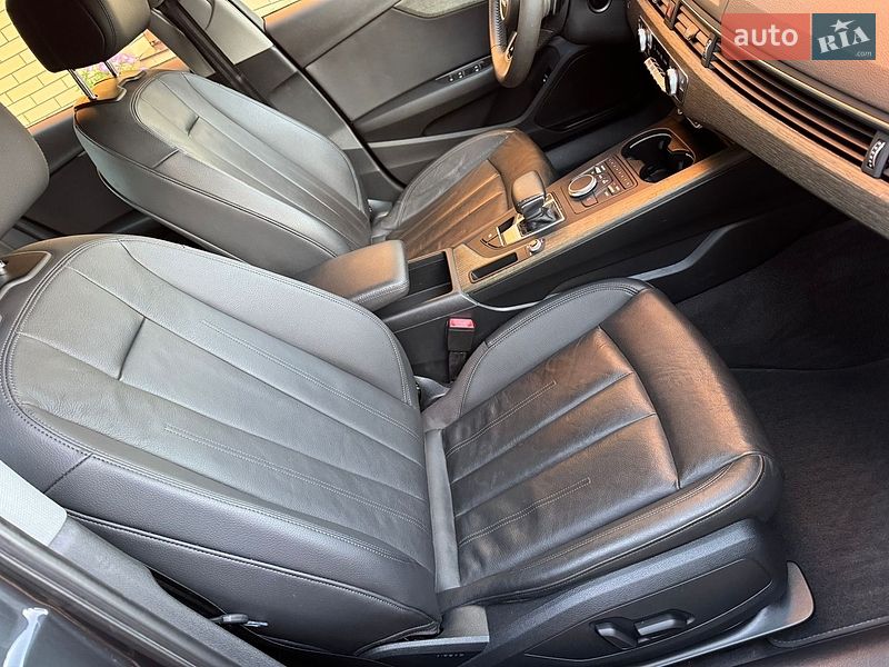 Седан Audi A4 2019 в Виннице