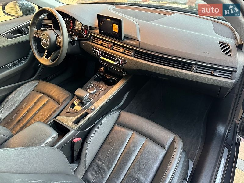 Седан Audi A4 2019 в Вінниці