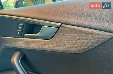 Седан Audi A4 2019 в Виннице