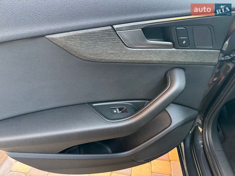Седан Audi A4 2019 в Вінниці