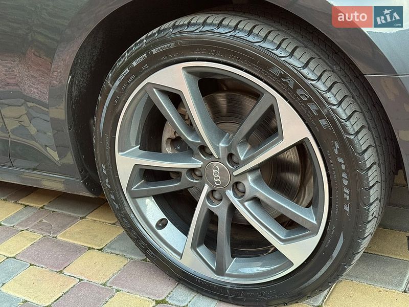 Седан Audi A4 2019 в Вінниці
