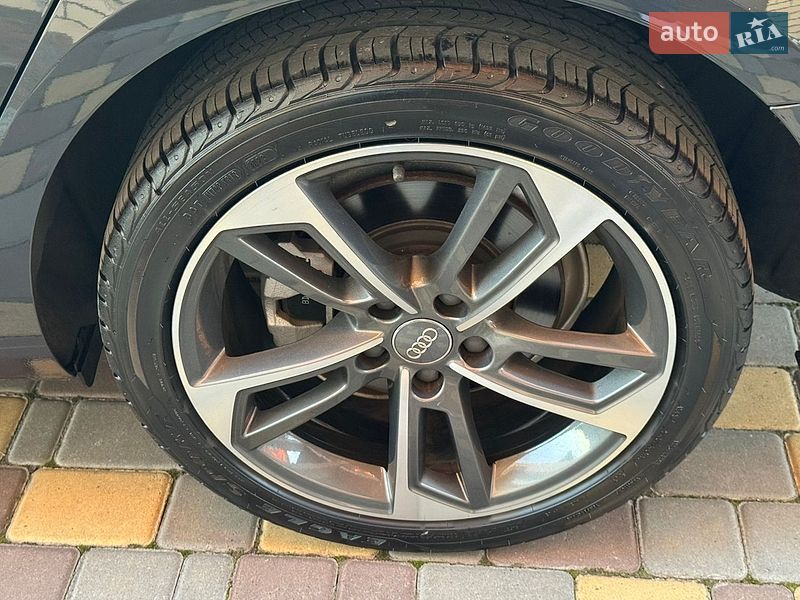 Седан Audi A4 2019 в Вінниці