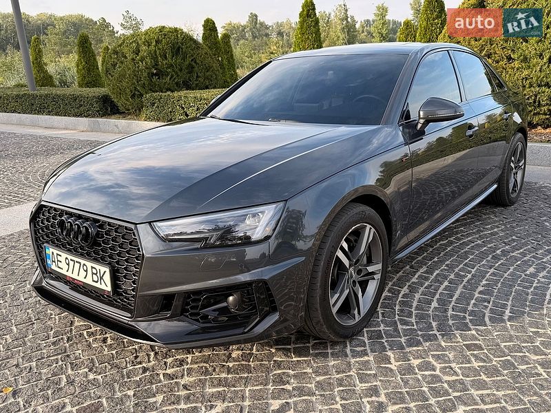 Седан Audi A4 2017 в Дніпрі