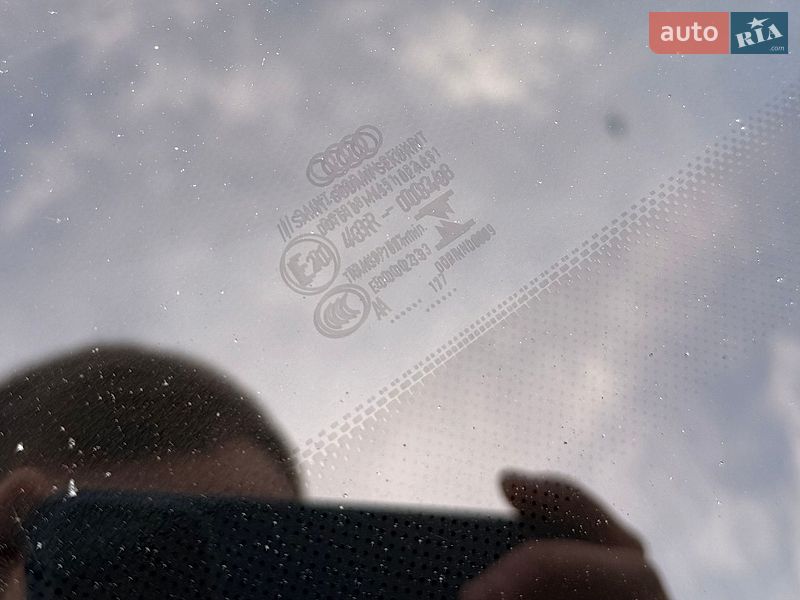 Седан Audi A4 2017 в Дніпрі