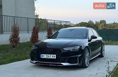 Седан Audi A4 2017 в Львове