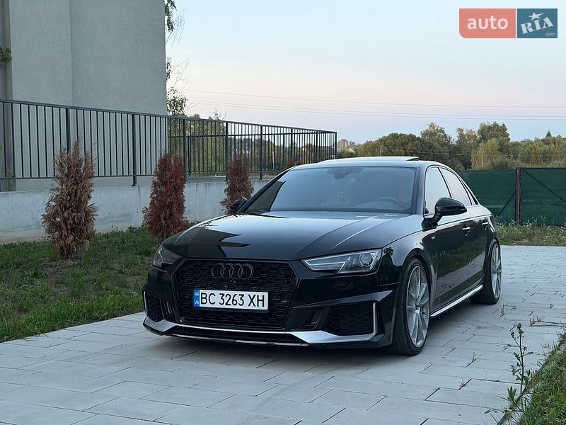 Седан Audi A4 2017 в Львові