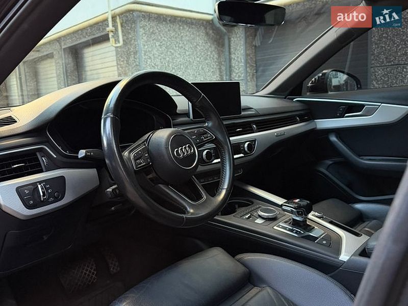 Седан Audi A4 2016 в Калуше