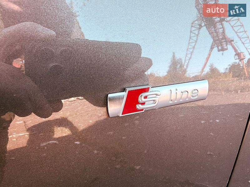 Седан Audi A4 2014 в Бердичеві