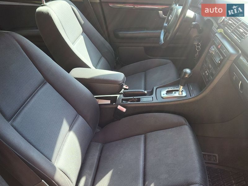 Универсал Audi A4 2003 в Горохове