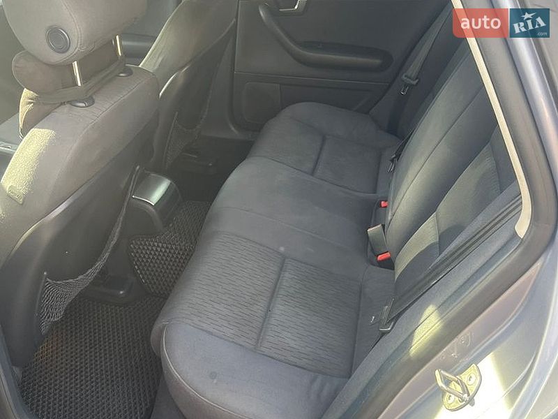 Універсал Audi A4 2006 в Ужгороді