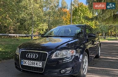Универсал Audi A4 2005 в Ровно