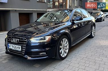 Седан Audi A4 2014 в Ивано-Франковске
