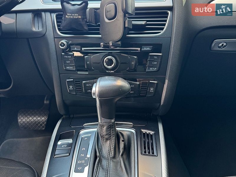Седан Audi A4 2014 в Івано-Франківську