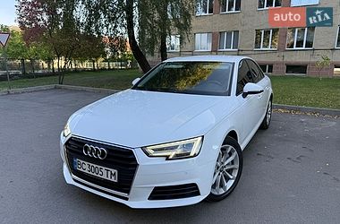 Седан Audi A4 2016 в Львове Седан Audi A4 2016 в Львове