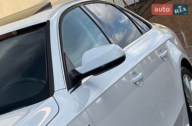 Седан Audi A4 2014 в Дрогобыче