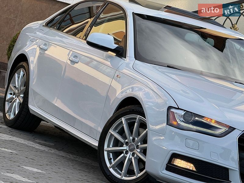 Седан Audi A4 2014 в Дрогобыче