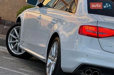 Седан Audi A4 2014 в Дрогобыче