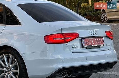 Седан Audi A4 2014 в Дрогобыче