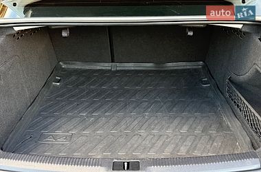 Седан Audi A4 2014 в Дрогобыче