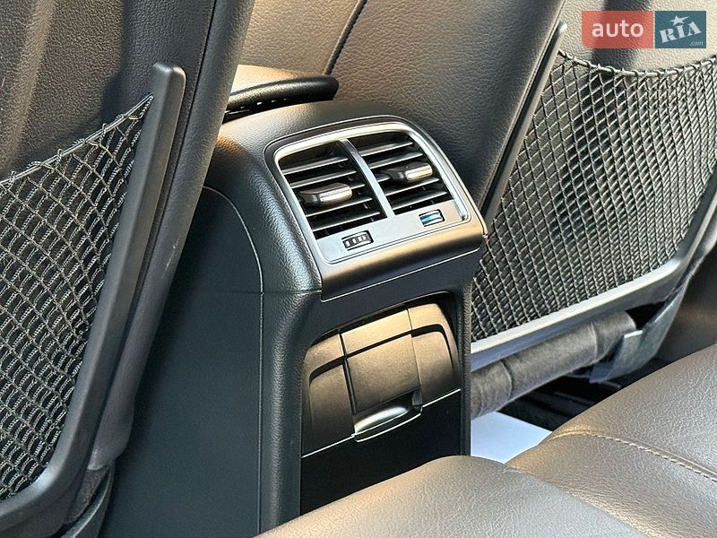 Седан Audi A4 2014 в Дрогобыче