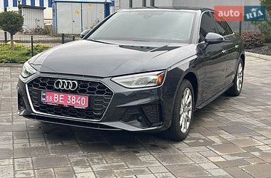 Седан Audi A4 2021 в Рівному