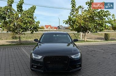 Седан Audi A4 2013 в Стрые