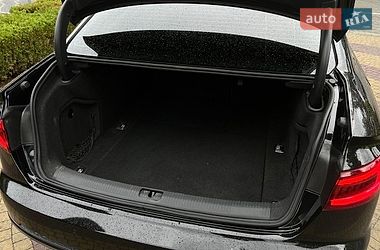 Седан Audi A4 2018 в Львове