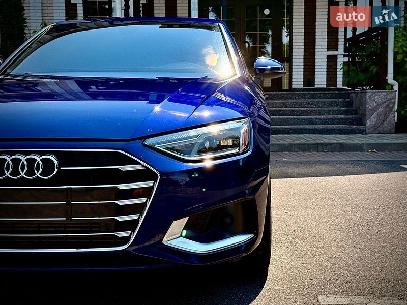 Седан Audi A4 2020 в Вінниці