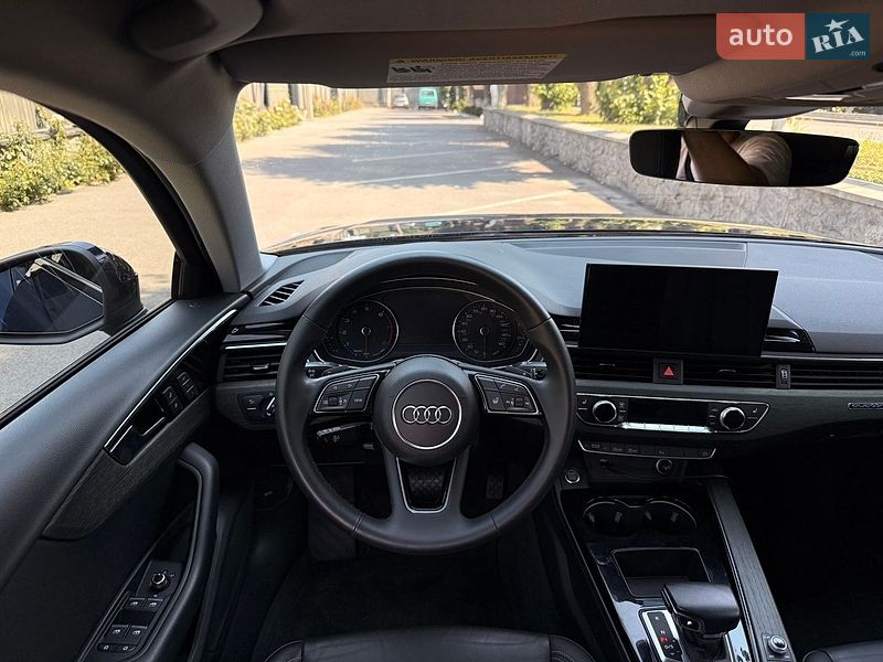 Седан Audi A4 2020 в Вінниці