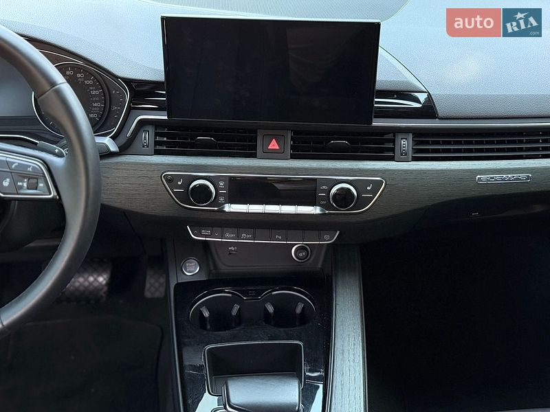 Седан Audi A4 2020 в Вінниці