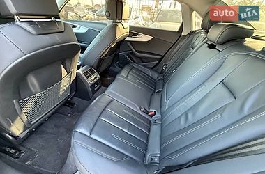 Седан Audi A4 2023 в Києві