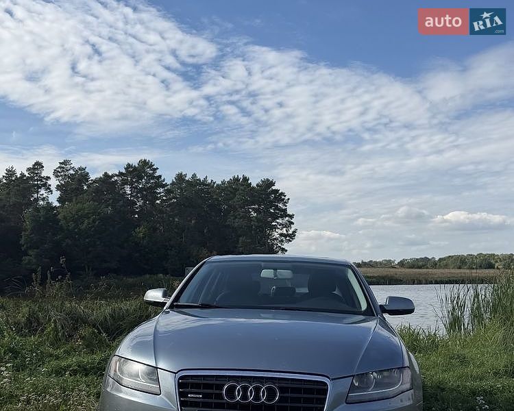 Седан Audi A4 2010 в Любарі