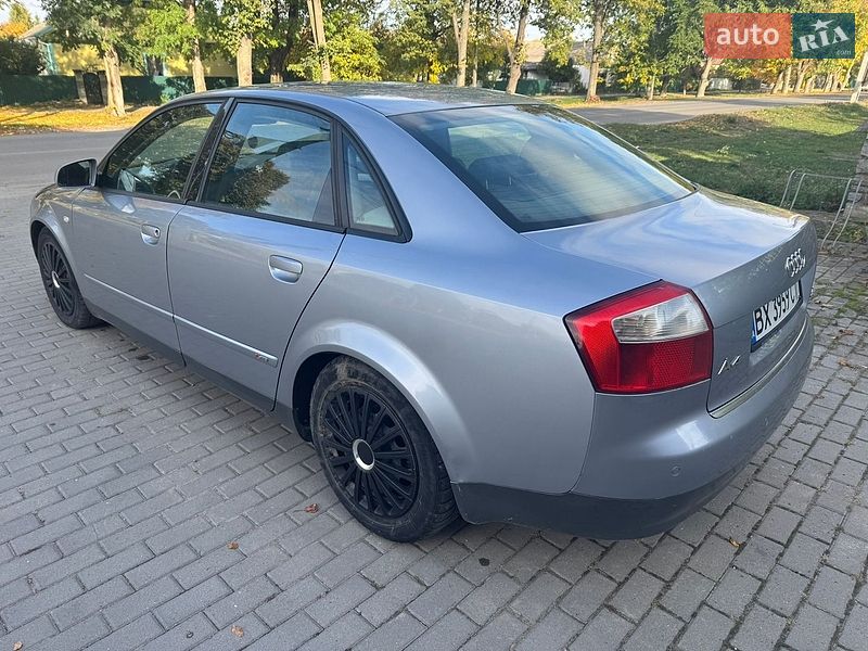 Седан Audi A4 2002 в Красилові