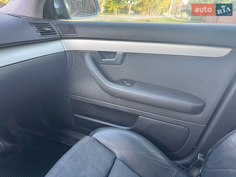 Седан Audi A4 2002 в Красилові
