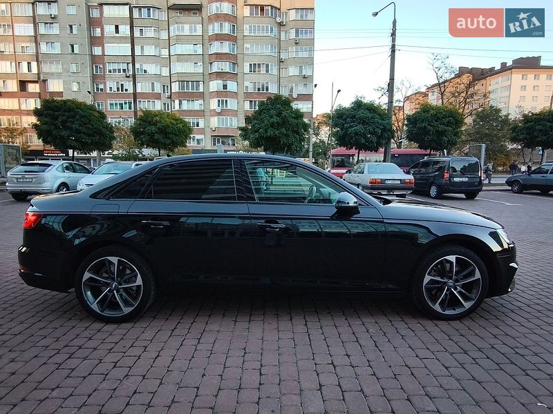 Седан Audi A4 2019 в Ивано-Франковске