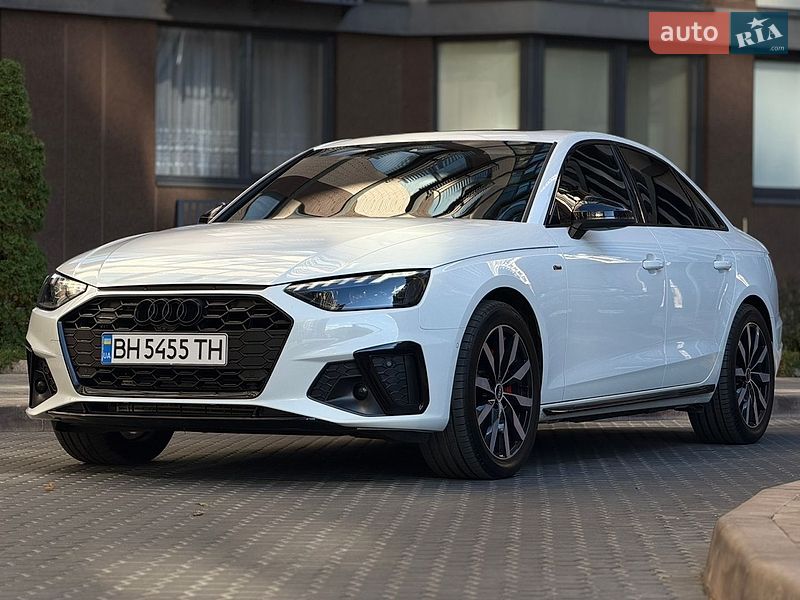 Седан Audi A4 2021 в Одессе