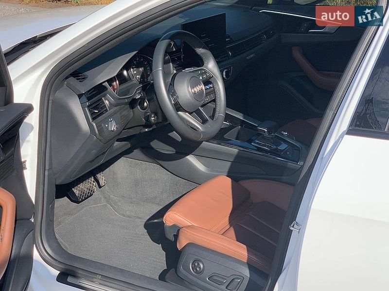 Седан Audi A4 2023 в Києві