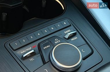 Седан Audi A4 2018 в Тернополе