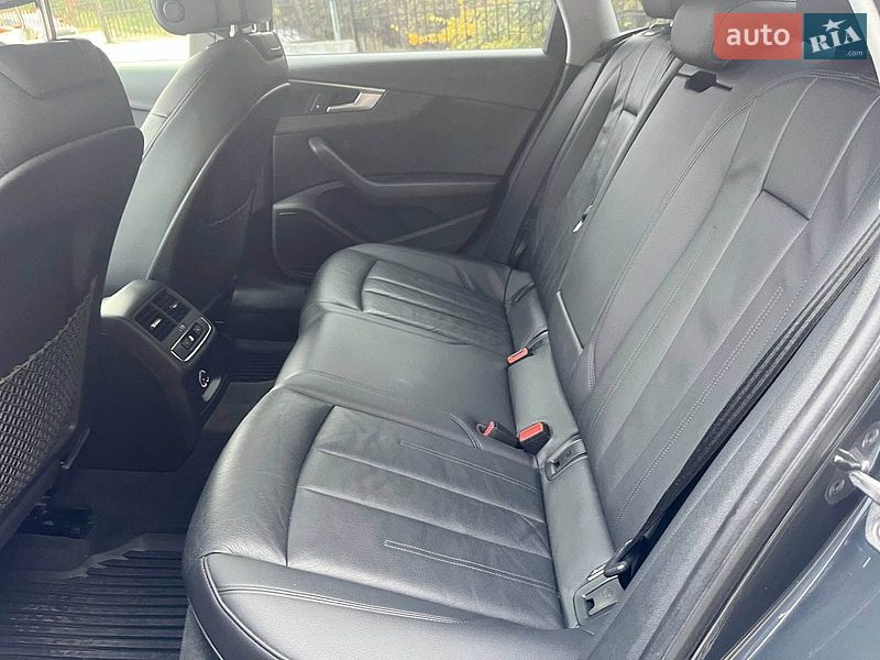 Седан Audi A4 2016 в Києві