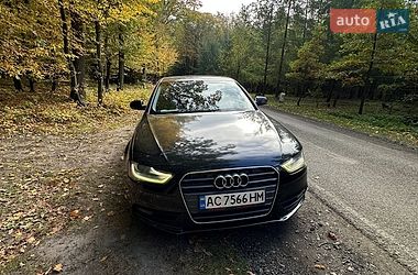 Седан Audi A4 2012 в Луцьку