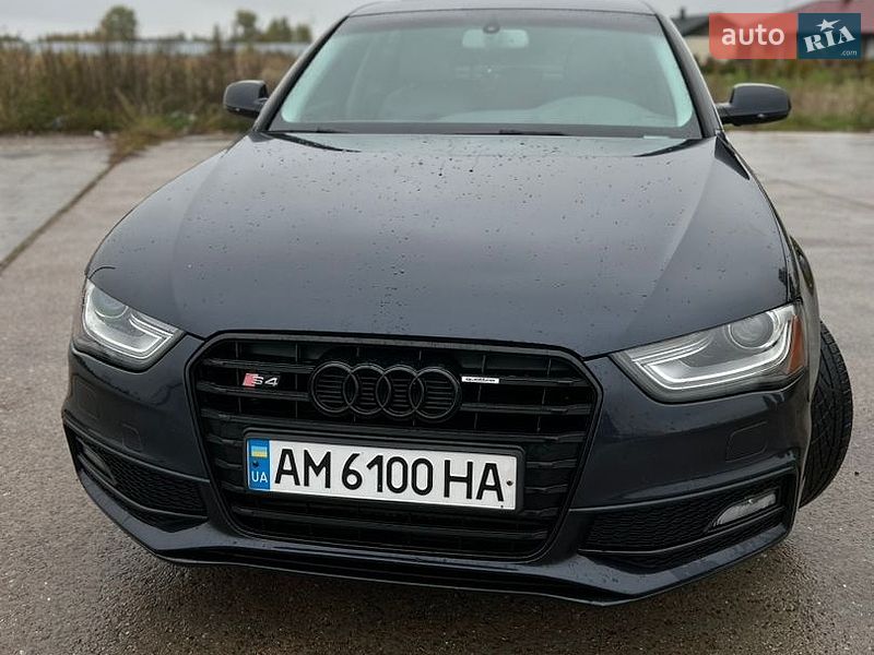 Audi A4 2014